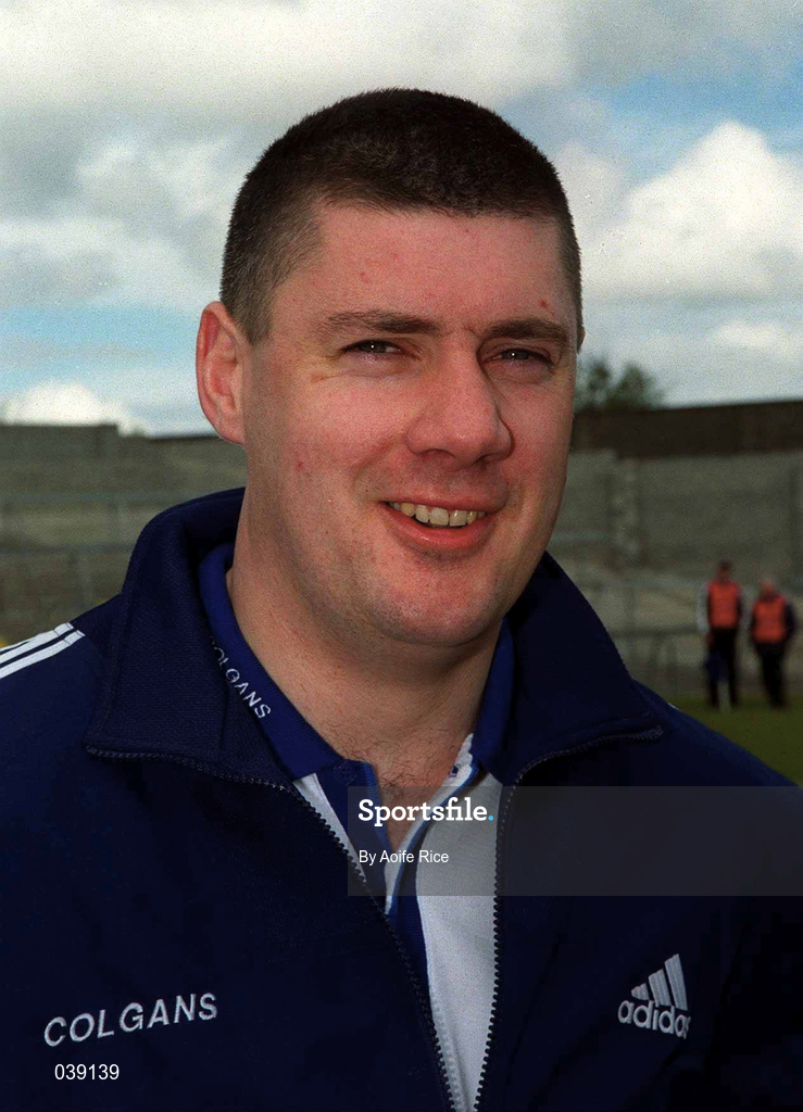 23 April 2000; Laois manager Tom Cribbin prior to the Church & General National Football League Division 2 Semi-Final match between Louth and Laois at Cusack Park in Mullingar, Westmeath. Photo by Aoife Rice/Sportsfile