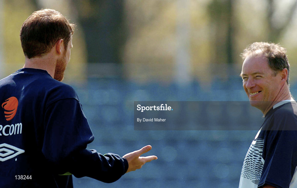 27 April 2004; Republic of Ireland manager Brian Kerr smiles at captain Kenny Cunningham during a Republic of Ireland training session at the Zdzis aw Krzyszkowiak Stadium in Bydgoszcz, Poland. Photo by David Maher/Sportsfile