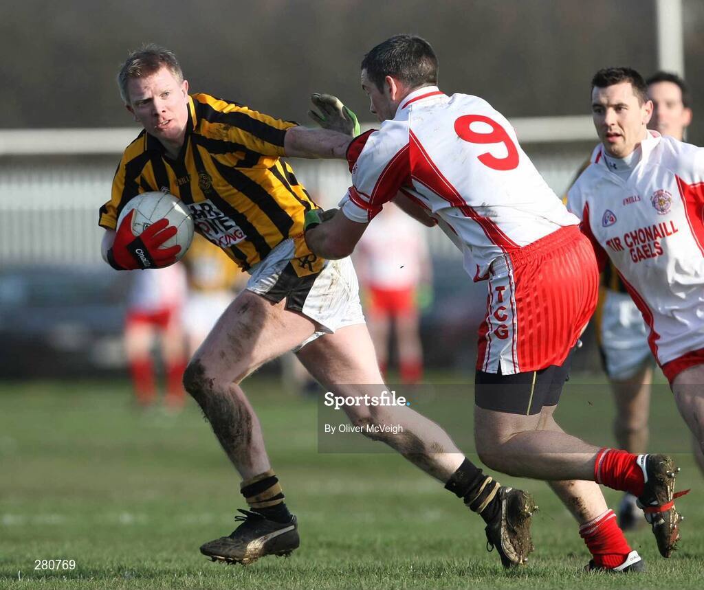 27 January 2008; Stephen Clarke, Crossmaglen Rangers,  in action against Declan, Tir Chonaill Gaels,. AIB All-Ireland Club Football Championship Quarter-Final, Tir Chonaill Gaels v Crossmaglen Rangers, Emerald Gaelic Grounds, Ruislip, London, England. Picture credit: Oliver McVeigh / SPORTSFILE