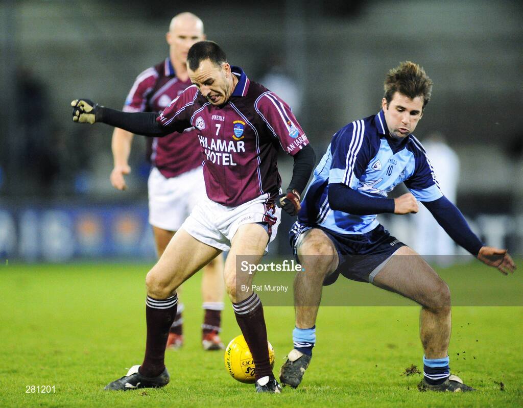 2 February 2008; Bryan Cullen, Dublin, in action against Damien Healy, Westmeath. Allianz National Football League, Division 2, Round 1, Dublin v Westmeath, Parnell Park, Dubllin. Picture credit: Pat Murphy / SPORTSFILE