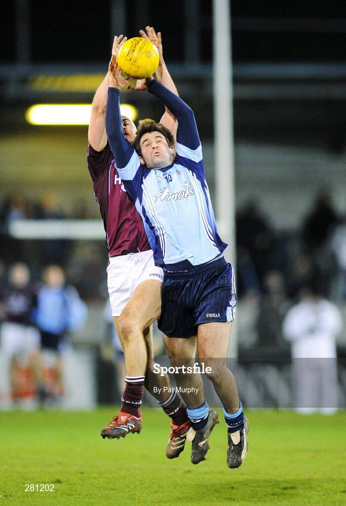 2 February 2008; Bryan Cullen, Dublin, in action against Martin Flanagan, Westmeath. Allianz National Football League, Division 2, Round 1, Dublin v Westmeath, Parnell Park, Dubllin. Picture credit: Pat Murphy / SPORTSFILE