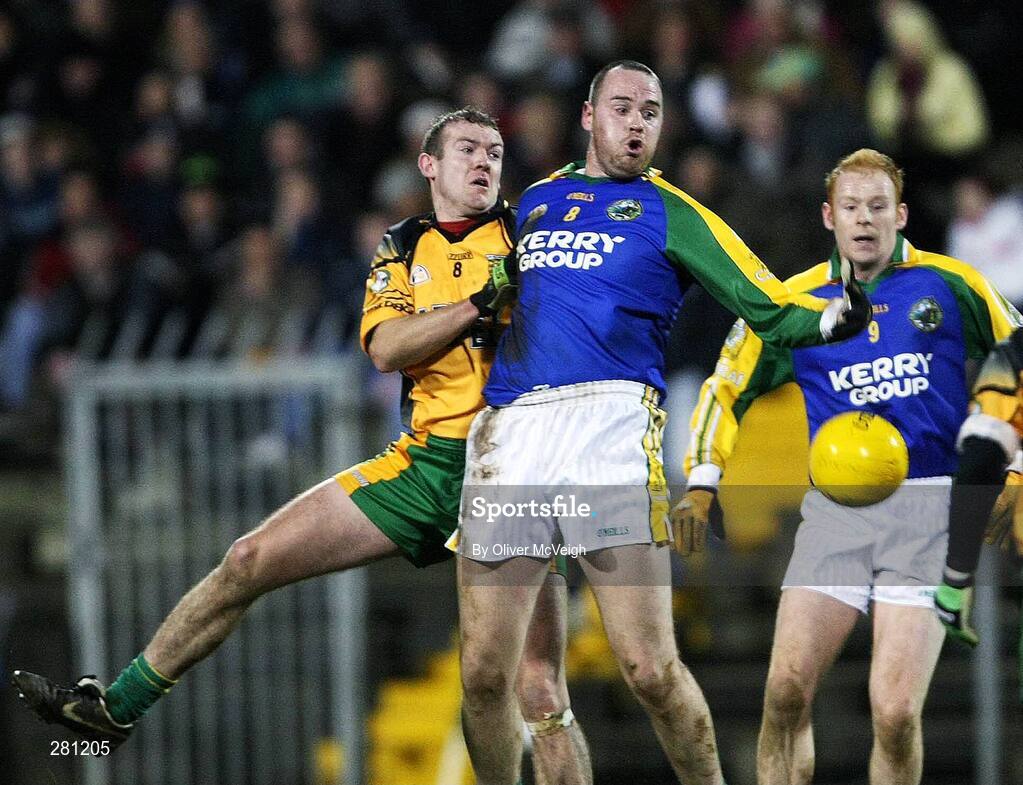 2 February 2008; Michael Quirke, Kerry, in action against Neil Gallagher, Donegal. Allianz National Football League, Division 1, Round 1, Donegal v Kerry, Fr. Tierney Park, Ballyshannon, Co. Donegal. Picture credit: Oliver McVeigh / SPORTSFILE