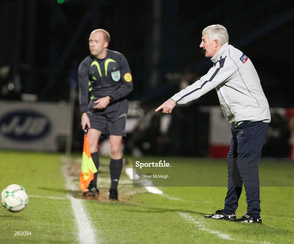 6 February 2008; Northern Ireland manager Nigel Worthington reacts on the sideline. International Friendly, Northern Ireland v Bulgaria, Windsor Park, Belfast, Co. Antrim. Picture credit; Oliver McVeigh / SPORTSFILE