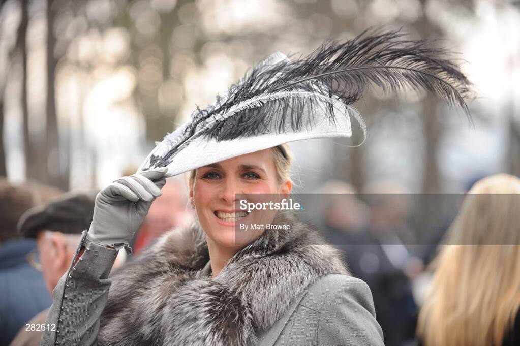 10 February 2008; Jane Hardy from Rathfarnam, Dublin, enjoying the day's races. Leopardstown Racecourse, Dublin. Picture credit; Matt Browne / SPORTSFILE