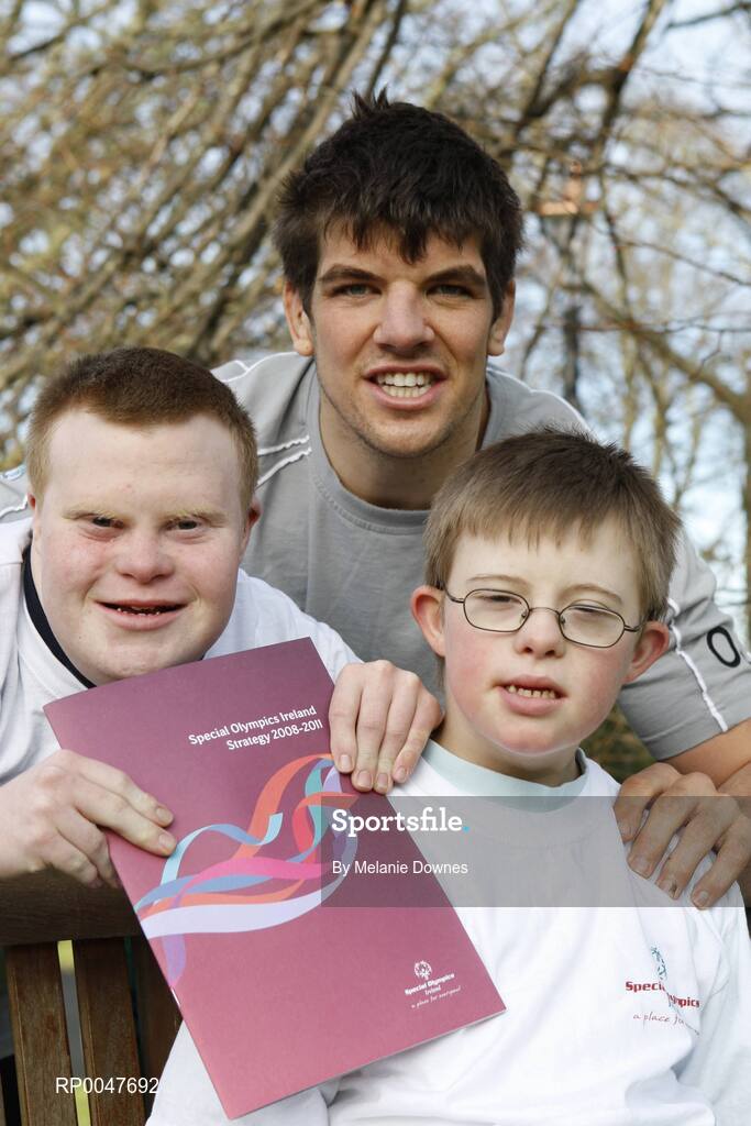 6 February 2008; Phoenix Flyers Special Olympics Club athletes Keith Murtagh, left, from Lucan, Co.Dublin, and Lee Ruth, 10, from Finglas, Dublin, show Irish Rugby International Donncha O'Callaghan the new Special Olympics Ireland Strategy 2008 - 2011. The strategy is available to download at www.specialolympics.ie. Fitzpatrick Castle Hotel, Killiney, Co Dublin. Picture credit: Melanie Downes / SPORTSFILE