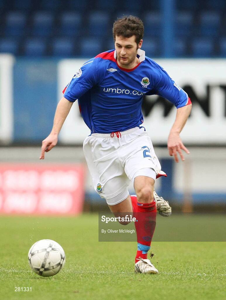 26 January 2008; Thomas Stewart, Linfield. Carnegie Premier League, Linfield v Armagh City, Windsor Park, Belfast, Co Antrim. Picture credit; Oliver McVeigh / SPORTSFILE