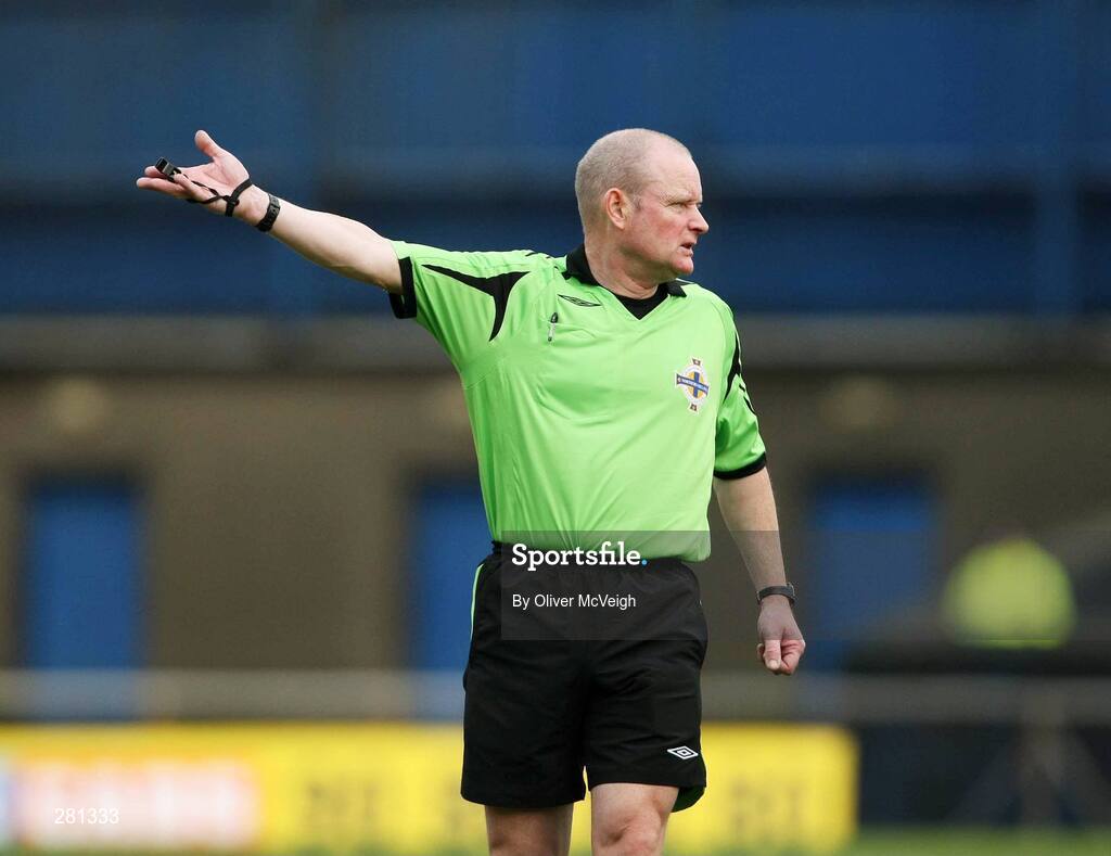 26 January 2008; Referee Michael McLaughlin. Carnegie Premier League, Linfield v Armagh City, Windsor Park, Belfast, Co Antrim. Picture credit; Oliver McVeigh / SPORTSFILE