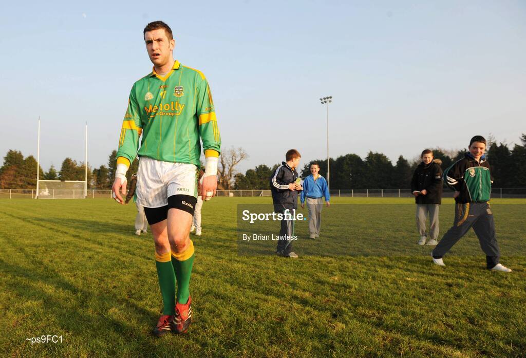 17 February 2008; Young Meath fans follow Meath's Mark Ward after the match. Allianz National Football League, Division 2, Round 2, Roscommon v Meath, St. Brigid's, Kiltoom, Co. Roscommon. Picture credit; Brian Lawless / SPORTSFILE