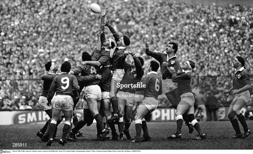 5 March 1988; Willie Anderson, Ireland, contests a lineout with Philip May, Wales. Five Nations Rugby Championship, Ireland v Wales, Lansdowne Road, Dublin. Picture credit: Ray McManus / SPORTSFILE