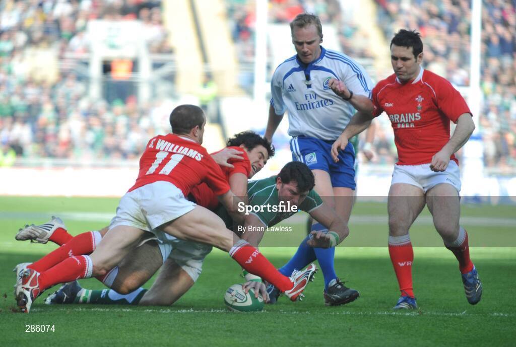 8 March 2008; Shane Horgan, Ireland, in action against Shane Williams, left, and Michael Phillips, Wales. RBS Six Nations Rugby Championship, Ireland v Wales, Croke Park, Dublin. Picture credit: Brian Lawless / SPORTSFILE