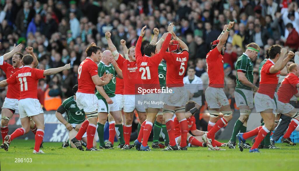 8 March 2008; Welsh players celebrate at the final whistle. RBS Six Nations Rugby Championship, Ireland v Wales, Croke Park, Dublin. Picture credit: Pat Murphy / SPORTSFILE