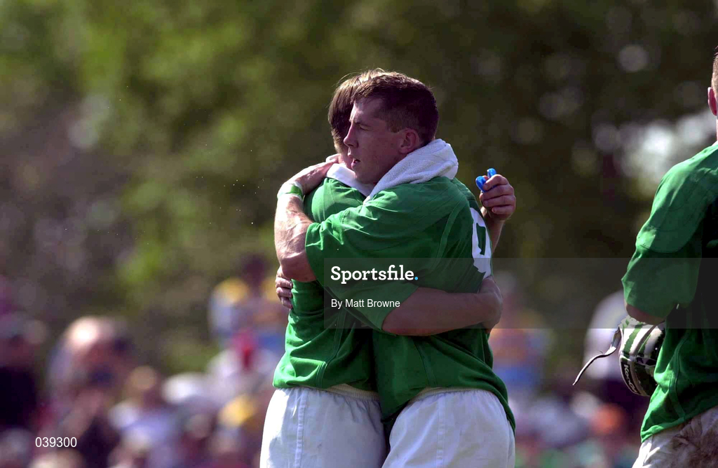 10 June 2000; Ireland players Guy Easterby and Tyrone Howe celebrate their victory following the Rugby International match between USA and Ireland at Singer Family Park in Manchester, New Hampshire, USA. Photo by Matt Browne/Sportsfile