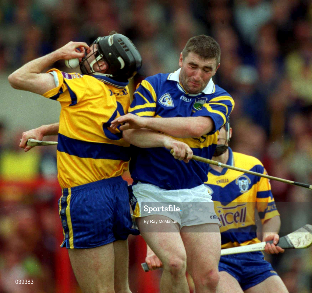 11 June 2000; Sean McMahon of Clare in action against Paul Shelly of Tipperary during the Guinness Munster Senior Hurling Championship Semi-Final match between Tipperary and Clare at Páirc Uí Chaoimh in Cork. Photo by Ray McManus/Sportsfile
