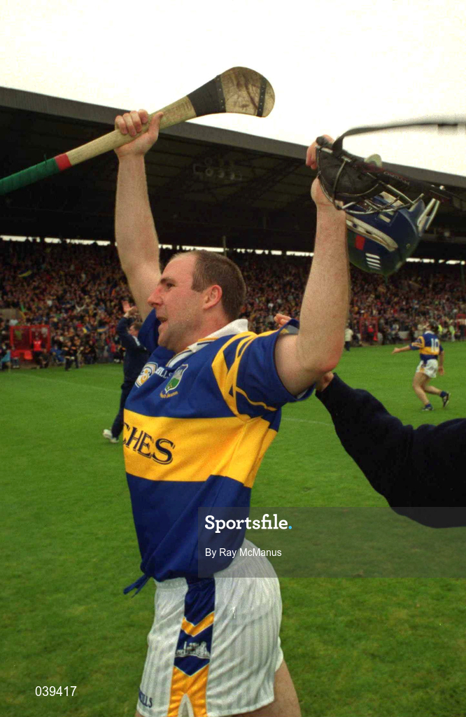 11 June 2000; Tipperary's John Leahy celebrates his side's victory following the Guinness Munster Senior Hurling Championship Semi-Final match between Tipperary and Clare at Páirc Uí Chaoimh in Cork. Photo by Ray McManus/Sportsfile