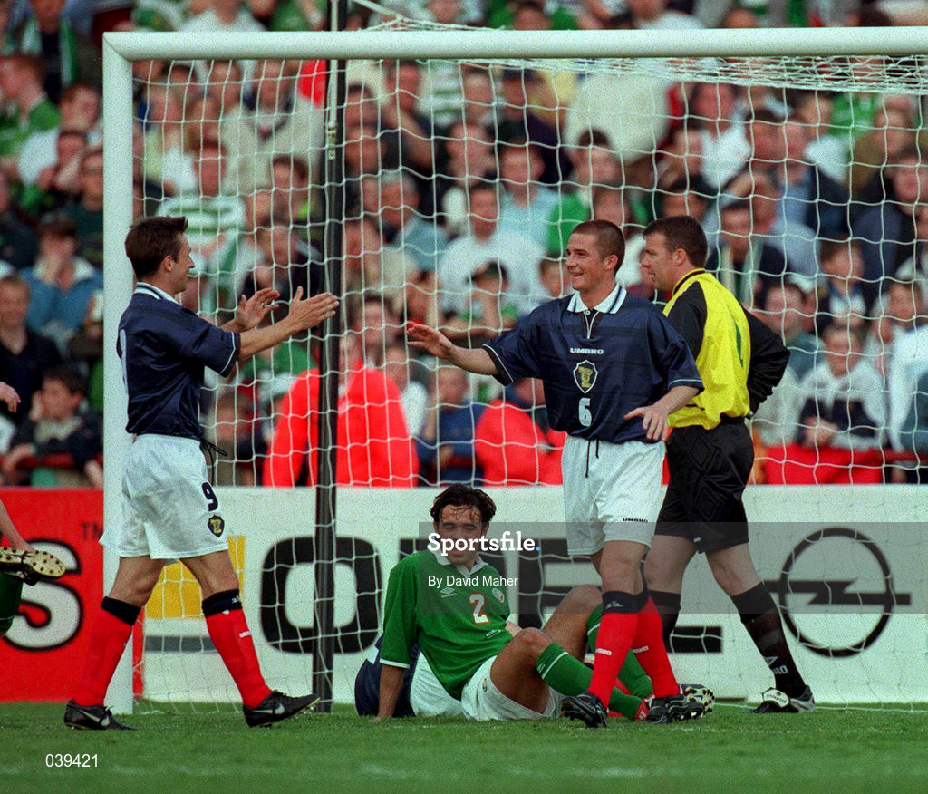30 May 2000; Scotland's Barry Ferguson is congratulated on scoring his side's second goal by team-mate Neil McCann, left, during the International Friendly match between Republic of Ireland and Scotland at Lansdowne Road in Dublin. Photo by David Maher/Sportsfile