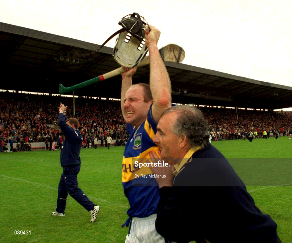 11 June 2000; Tipperary's John Leahy celebrates his side's victory following the Guinness Munster Senior Hurling Championship Semi-Final match between Tipperary and Clare at Páirc Uí Chaoimh in Cork. Photo by Ray McManus/Sportsfile