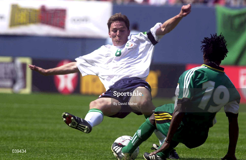 11 June 2000; Matt Holland of Republic of Ireland in action against Jacob Lekgetho of South Africa during the US Nike Cup match between Republic of Ireland and South Africa at Giants Stadium in East Rutherford, New Jersey, USA. Photo by David Maher/Sportsfile