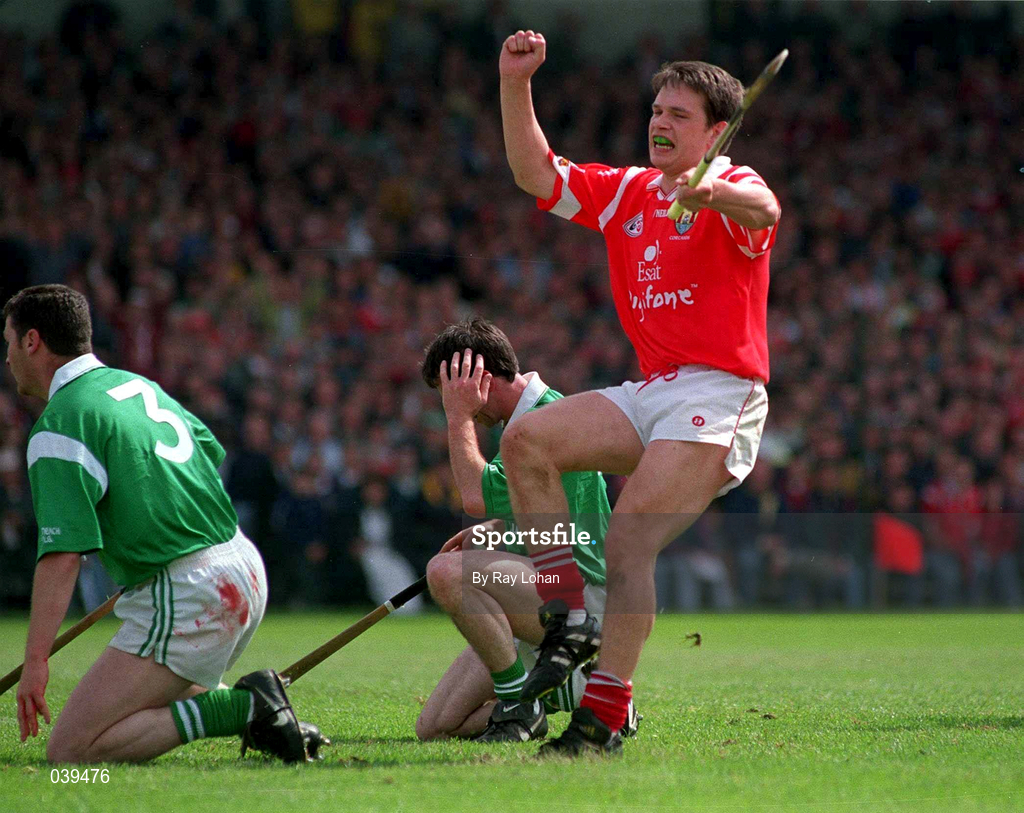 31 May 1998; Alan Browne of Cork celebrates after scoring his side's opening goal during the Guinness Munster Senior Hurling Championship Quarter-Final match between Limerick and Cork at the Gaelic Grounds in Limerick. Photo by Ray Lohan/Sportsfile