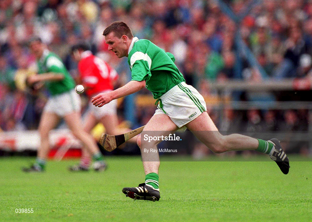 4 June 2000; Mark Foley of Limerick during the Guinness Munster Senior Hurling Championship Semi-Final match between Cork and Limerick at Semple Stadium in Thurles, Tipperary. Photo by Ray McManus/Sportsfile