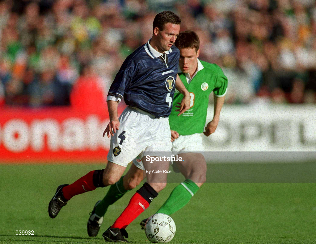 30 May 2000; Paul Lambert  of Scotland during the International Friendly match between Republic of Ireland and Scotland at Lansdowne Road in Dublin. Photo by Aoife Rice/Sportsfile