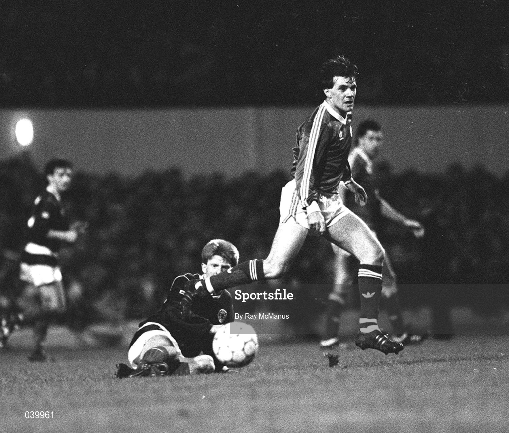 18 February 1987; Ray Houghton of Republic of Ireland in action against Gordon Strachan of Scotland during the UEFA European Championship Qualifier Group 7 match between Scotland and Republic of Ireland at Hampden Park in Glasgow, Scotland. Photo by Ray McManus/Sportsfile