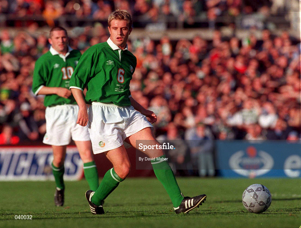 30 May 2000; Stephen McPhail of Republic of Ireland during the International Friendly match between Republic of Ireland and Scotland at Lansdowne Road in Dublin. Photo by David Maher/Sportsfile