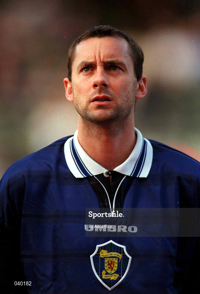 30 May 2000; Don Hutchison of Scotland during the International Friendly match between Republic of Ireland and Scotland at Lansdowne Road in Dublin. Photo by Aoife Rice/Sportsfile
