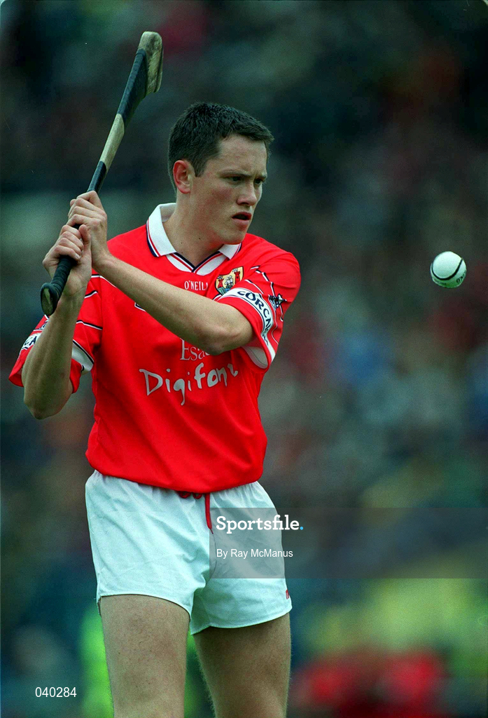 4 June 2000; John Browne of Cork during the Guinness Munster Senior Hurling Championship Semi-Final match between Cork and Limerick at Semple Stadium in Thurles, Tipperary. Photo by Ray McManus/Sportsfile