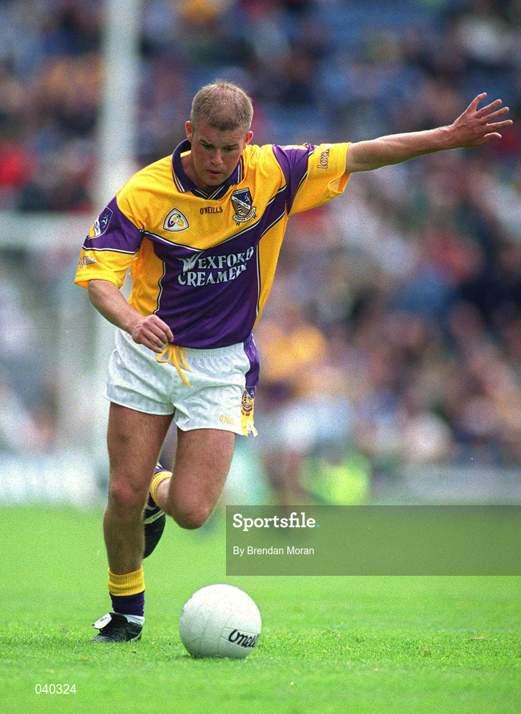 11 June 2000; Leigh O'Brien of Wexford during the Bank of Ireland Leinster Senior Football Championship Quarter-Final match between Dublin and Wexford at Croke Park in Dublin. Photo by Brendan Moran/Sportsfile