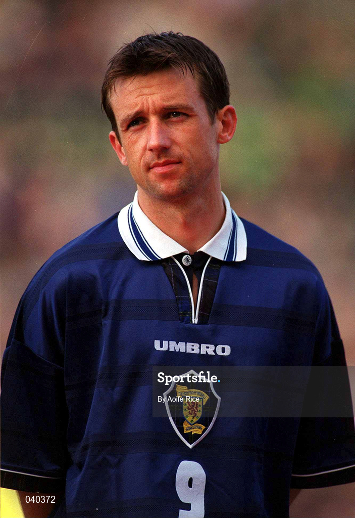 30 May 2000; Neil McCann of Scotland during the International Friendly match between Republic of Ireland and Scotland at Lansdowne Road in Dublin. Photo by Aoife Rice/Sportsfile