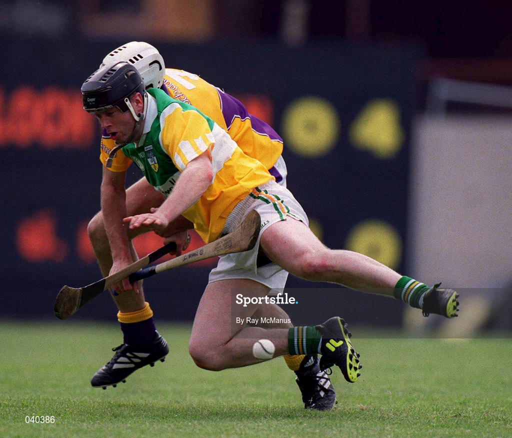 18 June 2000; Joe Errity of Offaly in action against Darragh Ryan of Wexford during the Guinness Leinster Senior Hurling Championship Semi-Final match between Offaly and Wexford at Croke Park in Dublin. Photo by Ray McManus/Sportsfile