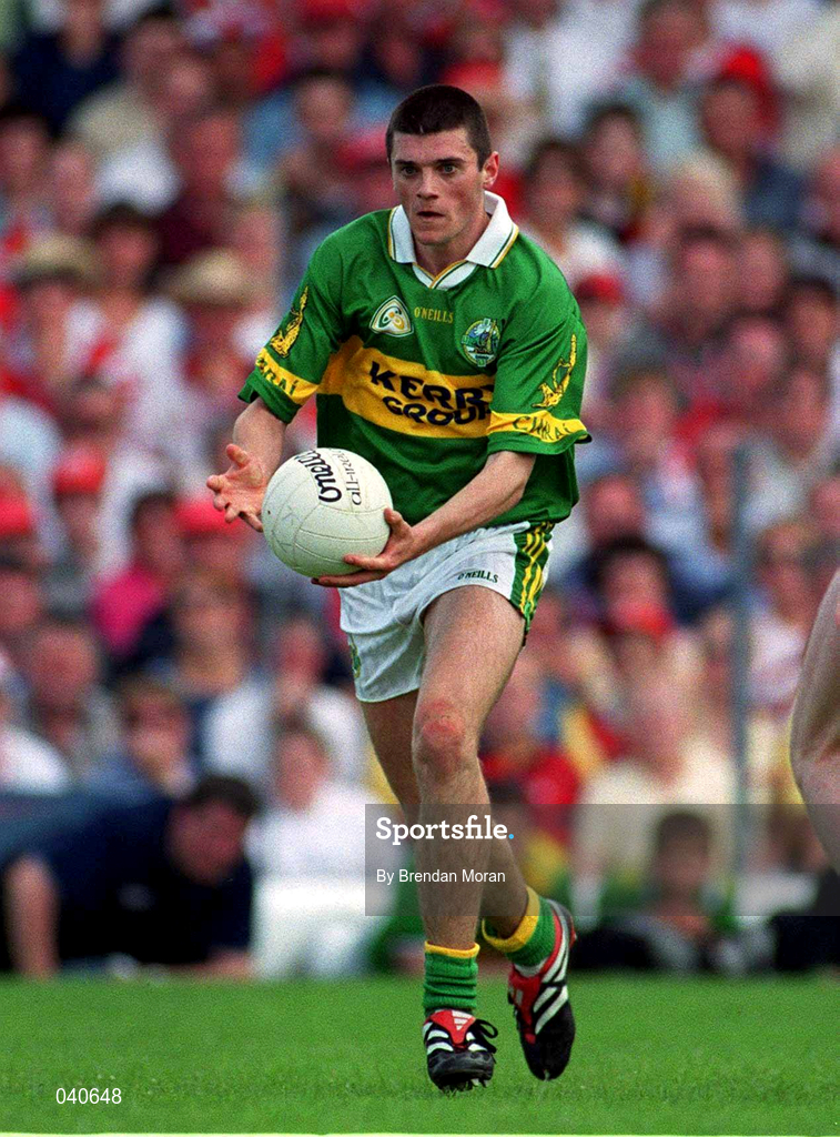 18 June 2000; Aodán Mac Gearailt of Kerry during the Bank of Ireland Munster Senior Football Championship Semi-Final match between Kerry and Cork at Fitzgerald Stadium in Killarney, Kerry. Photo by Brendan Moran/Sportsfile