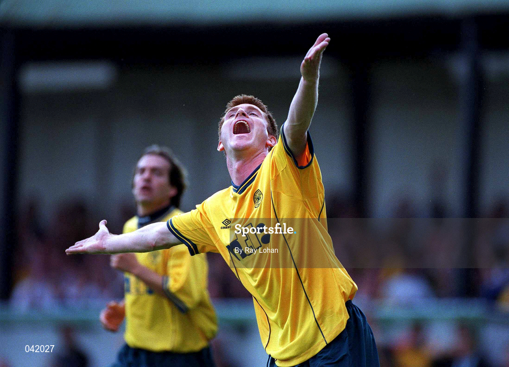 9 July 2000; Celtic's Tommy Johnson celebrates after scoring his side's winning goal during the Pre-Season Friendly match between Bray Wanderers and Celtic at the Carlisle Grounds in Bray, Wicklow. Photo by Ray Lohan/Sportsfile