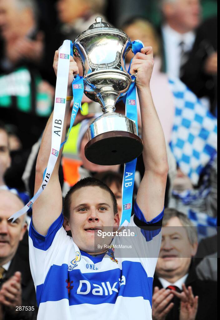17 March 2008; The St Vincent's captain Tomas Quinn lifts the Andy Merrigan cup. AIB All-Ireland Club Football Final - St Vincent's v Nemo Rangers, Croke Park, Dublin. Picture credit; Ray McManus / SPORTSFILE