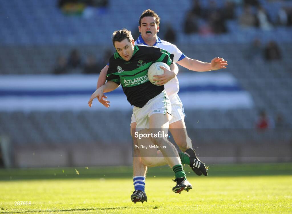 17 March 2008; Maurice McCarthy, Nemo Rangers, in action against Ger Brennan, St Vincents. AIB All-Ireland Club Football Final, St Vincents v Nemo Rangers, Croke Park, Dublin. Picture credit; Ray McManus / SPORTSFILE