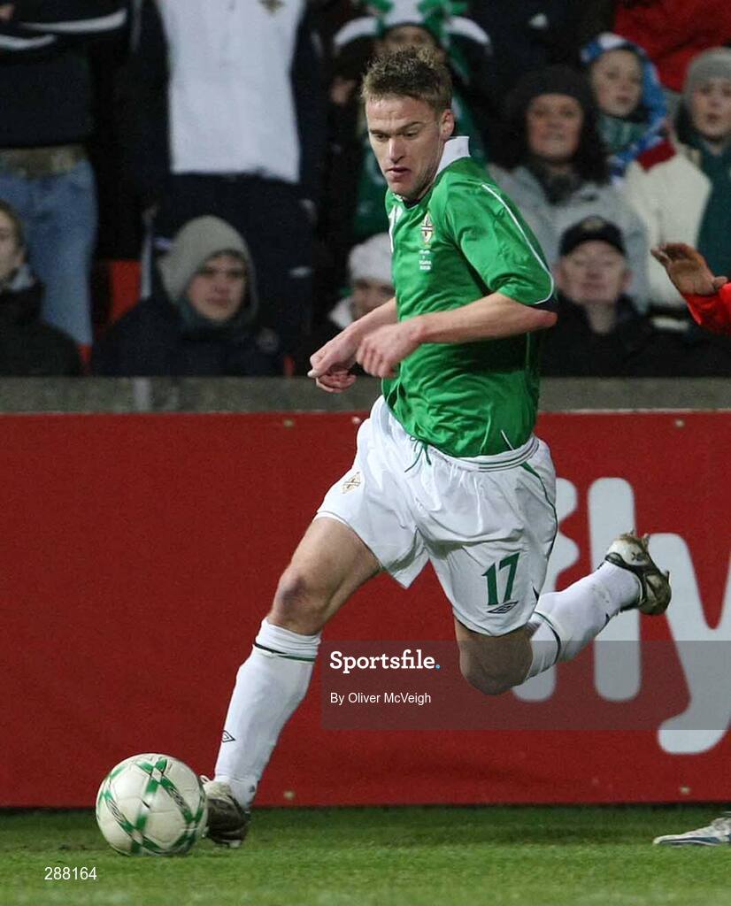 6 February 2008; Peter Thompson, Northern Ireland. International Friendly, Northern Ireland v Bulgaria, Windsor Park, Belfast, Co. Antrim. Picture credit; Oliver McVeigh / SPORTSFILE