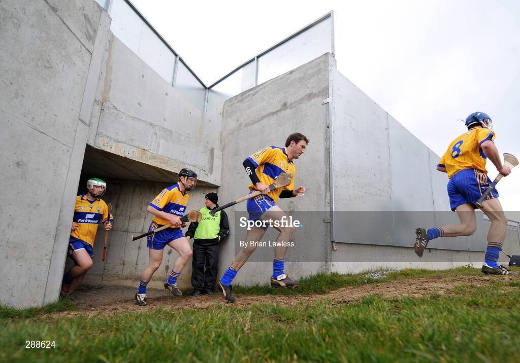 23 March 2008; Clare hurlers make their way out for the start of the match. Allianz National Hurling League, Division 1A, Round 5, Offaly v Clare, O'Connor Park, Tullamore, Co. Offaly. Picture credit; Brian Lawless / SPORTSFILE