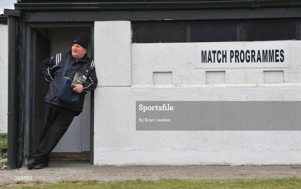 23 March 2008; Programme seller Des Dunne awaits arriving fans. Allianz National Hurling League, Division 1A, Round 5, Offaly v Clare, O'Connor Park, Tullamore, Co. Offaly. Picture credit; Brian Lawless / SPORTSFILE