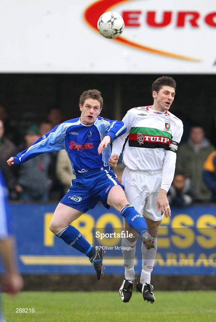 19 January 2008; Jamie Tomelty, Dungannon Swifts, in action against Paul Leeman, Glentoran. Carnegie Premier League, Dungannon Swifts v Glentoran, Stangmore Park, Dungannon, Co. Tyrone. Picture credit; Oliver McVeigh / SPORTSFILE