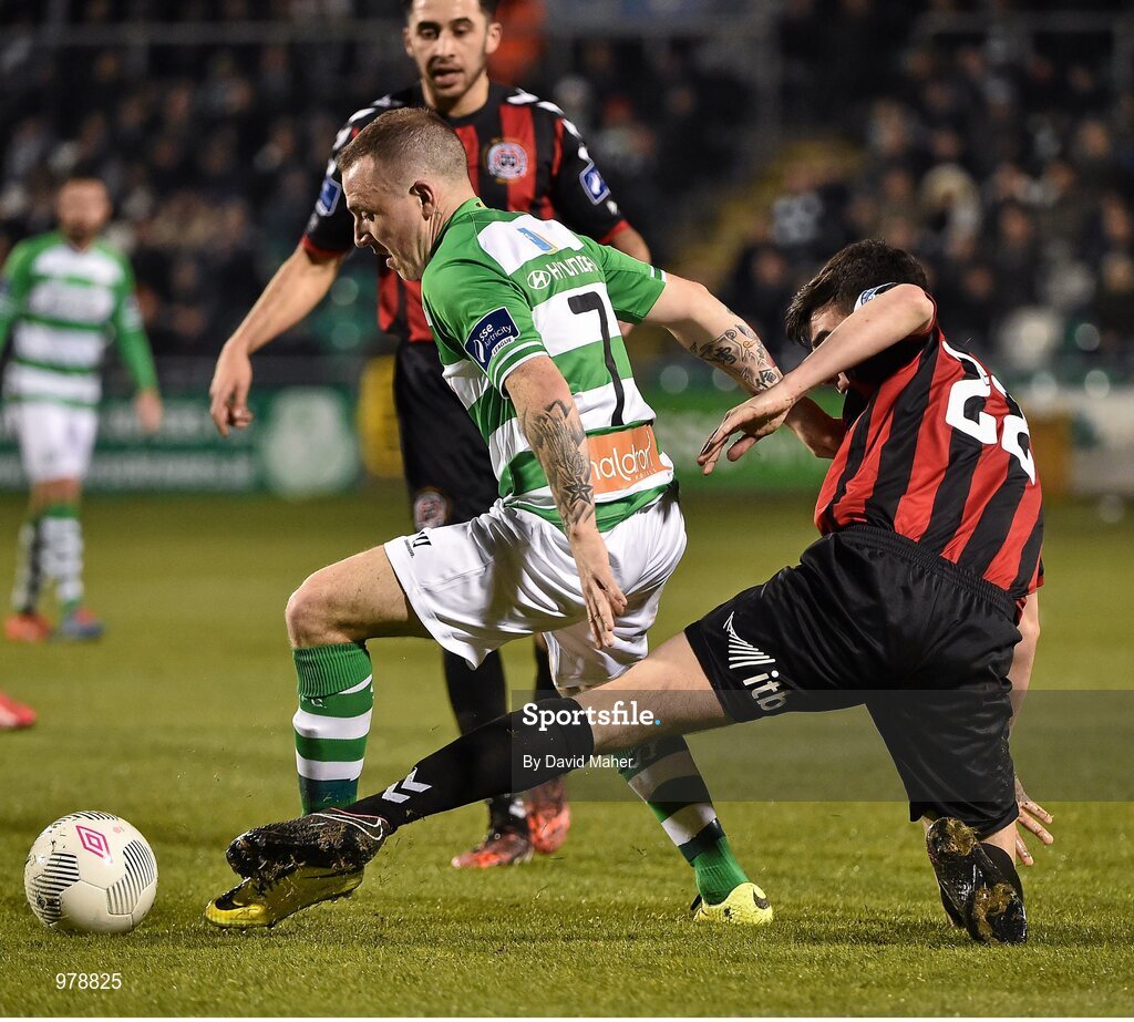 27 March 2015; Gary McCabe, Shamrock Rovers, in action against Stephen Best, Bohemians. SSE Airtricity League Premier Division, Shamrock Rovers v Bohemians. Tallaght Stadium, Tallaght, Co. Dublin. Picture credit: David Maher / SPORTSFILE
