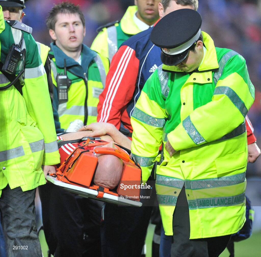 12 April 2008; Munster scrum-half Peter Stringer is stretchered off during the second half. Magners League, Leinster v Munster, RDS, Ballsbridge, Dublin. Picture credit: Brendan Moran / SPORTSFILE