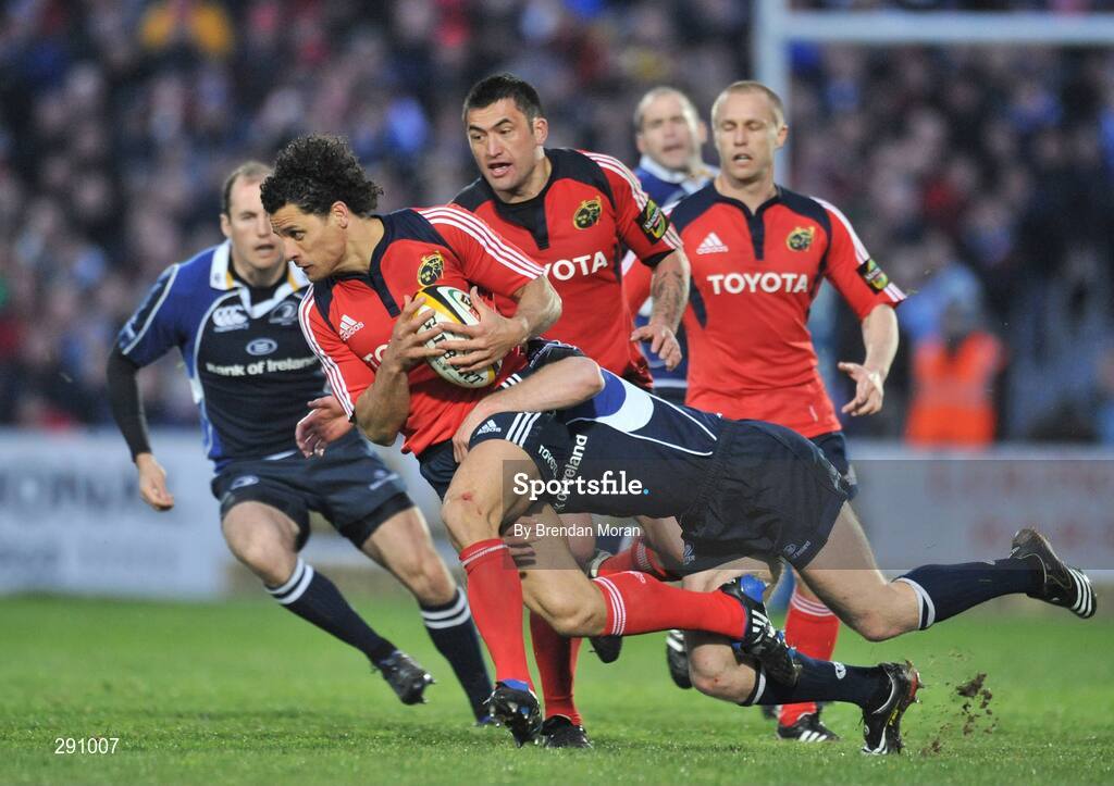12 April 2008; Doug Howlett, Munster, is tackled by Luke Fitzgerald, Leinster. Magners League, Leinster v Munster, RDS, Ballsbridge, Dublin. Picture credit: Brendan Moran / SPORTSFILE