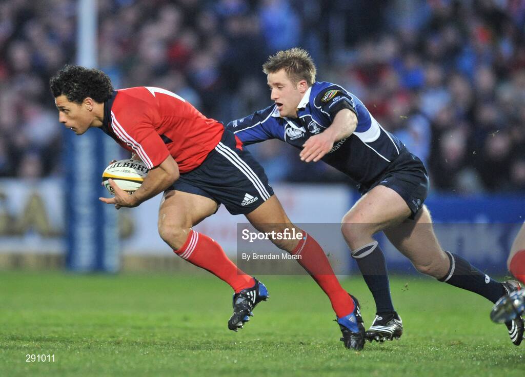12 April 2008; Doug Howlett, Munster, is chased down by Luke Fitzgerald, Leinster. Magners League, Leinster v Munster, RDS, Ballsbridge, Dublin. Picture credit: Brendan Moran / SPORTSFILE