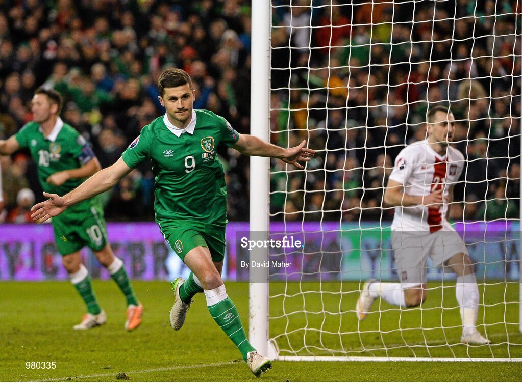 29 March 2015; Shane Long, Republic of Ireland, celebrates after scoring his side's equalising goal. UEFA EURO 2016 Championship Qualifier, Group D, Republic of Ireland v Poland. Aviva Stadium, Lansdowne Road, Dublin. Picture credit: David Maher / SPORTSFILE