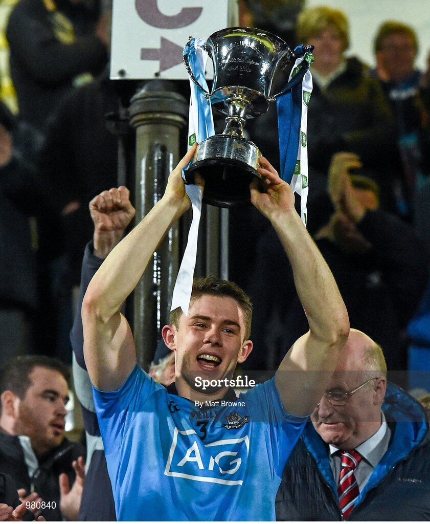 2 April 2015; Dublin captain David Byrne lifts the cup. EirGrid Leinster U21 Football Championship Final, Dublin v Kildare. Páirc Táilteann, Navan, Co. Meath. Picture credit: Matt Browne / SPORTSFILE