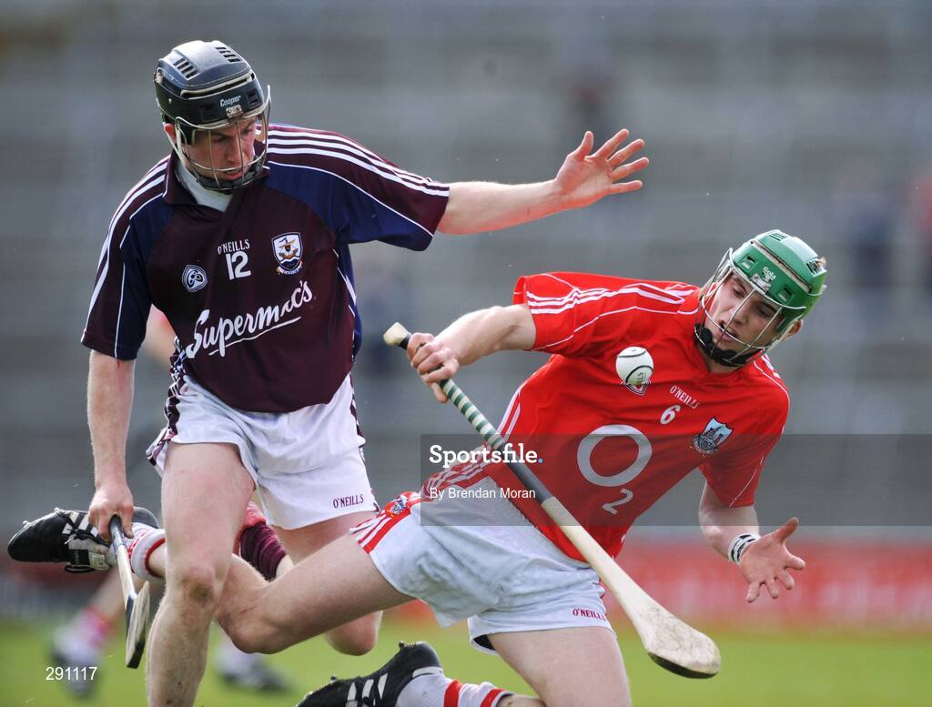 13 April 2008; Eoin Cadogan, Cork, in action against Niall Healy, Galway. Allianz National Hurling League, Division 1, semi-final, Cork v Galway, Gaelic Grounds, Limerick. Picture credit: Brendan Moran / SPORTSFILE