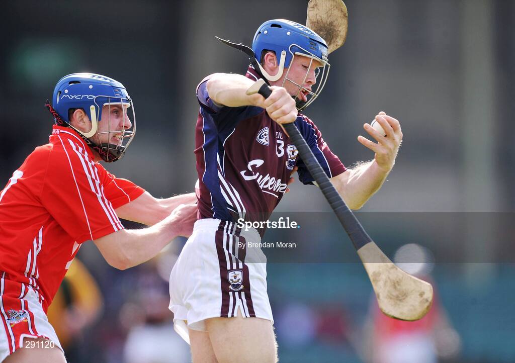 13 April 2008; Damien Hayes, Galway, gathers possession ahead of Cian O'Connor, Cork. Allianz National Hurling League, Division 1, semi-final, Cork v Galway, Gaelic Grounds, Limerick. Picture credit: Brendan Moran / SPORTSFILE