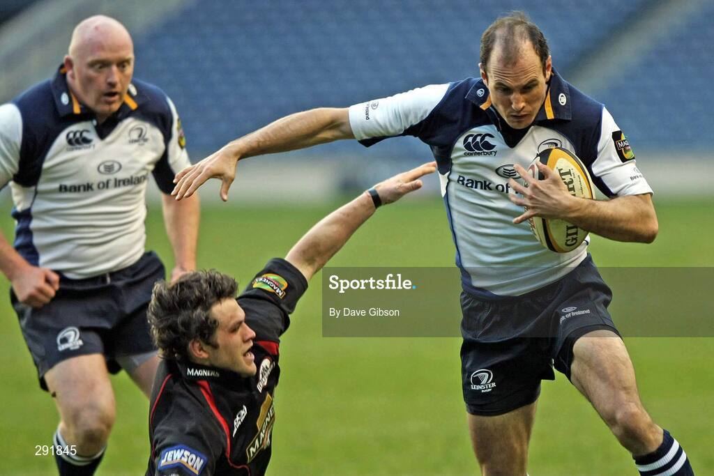 18 April 2008; Leinster's Girvan Dempsey evades the tackle of Edinburgh Rugby's Alan Macdonald. Magners League, Edinburgh Rugby v Leinster, Murrayfield, Edinburgh, Scotland. Picture credit: Dave Gibson / SPORTSFILE