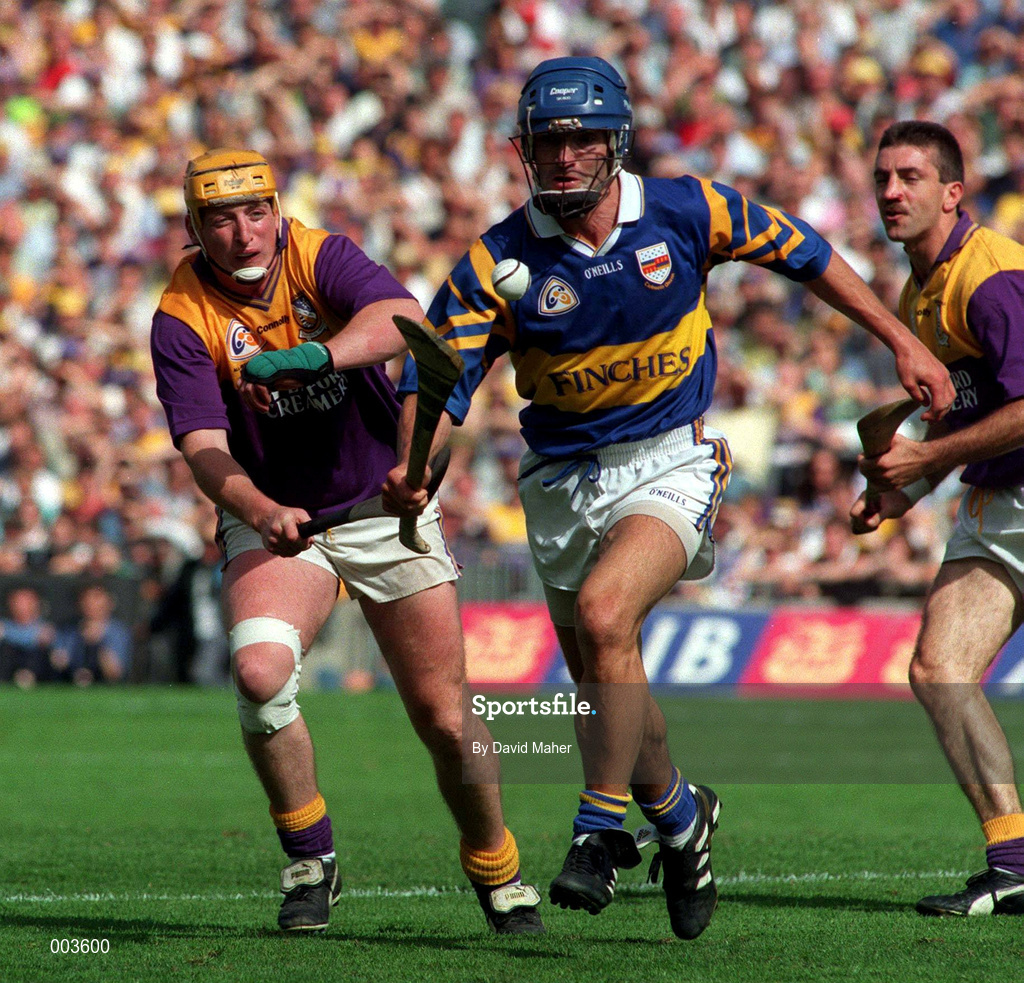 17 August 1997; Colm Bonnar of Tipperary in action against Garry Laffan of Wexford during the GAA All-Ireland Senior Hurling Championship Semi-Final match between Tipperary and Wexford at Croke Park in Dublin. Photo by David Maher/Sportsfile