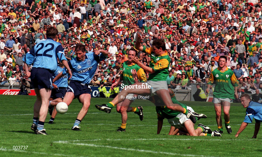 15 June 1997; Darren Fay of Meath attempts to block a shot by Mick Galvin of Dublin, which lead to Dublin's last minute penalty during the GAA Senior Football Championship Quarter-Final match between Meath and Dublin at Croke Park in Dublin. Photo by Patrick Donald/Sportsfile